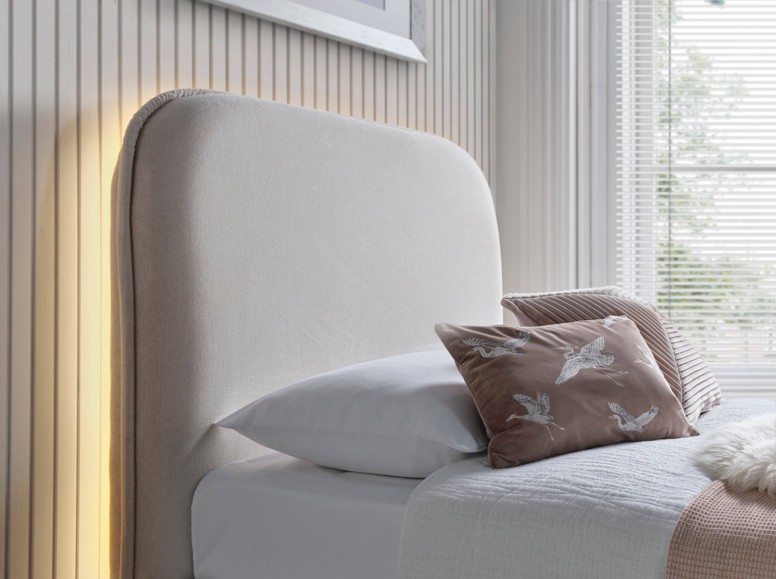 Arla Ottoman Single TV Bed in Luxury Cream