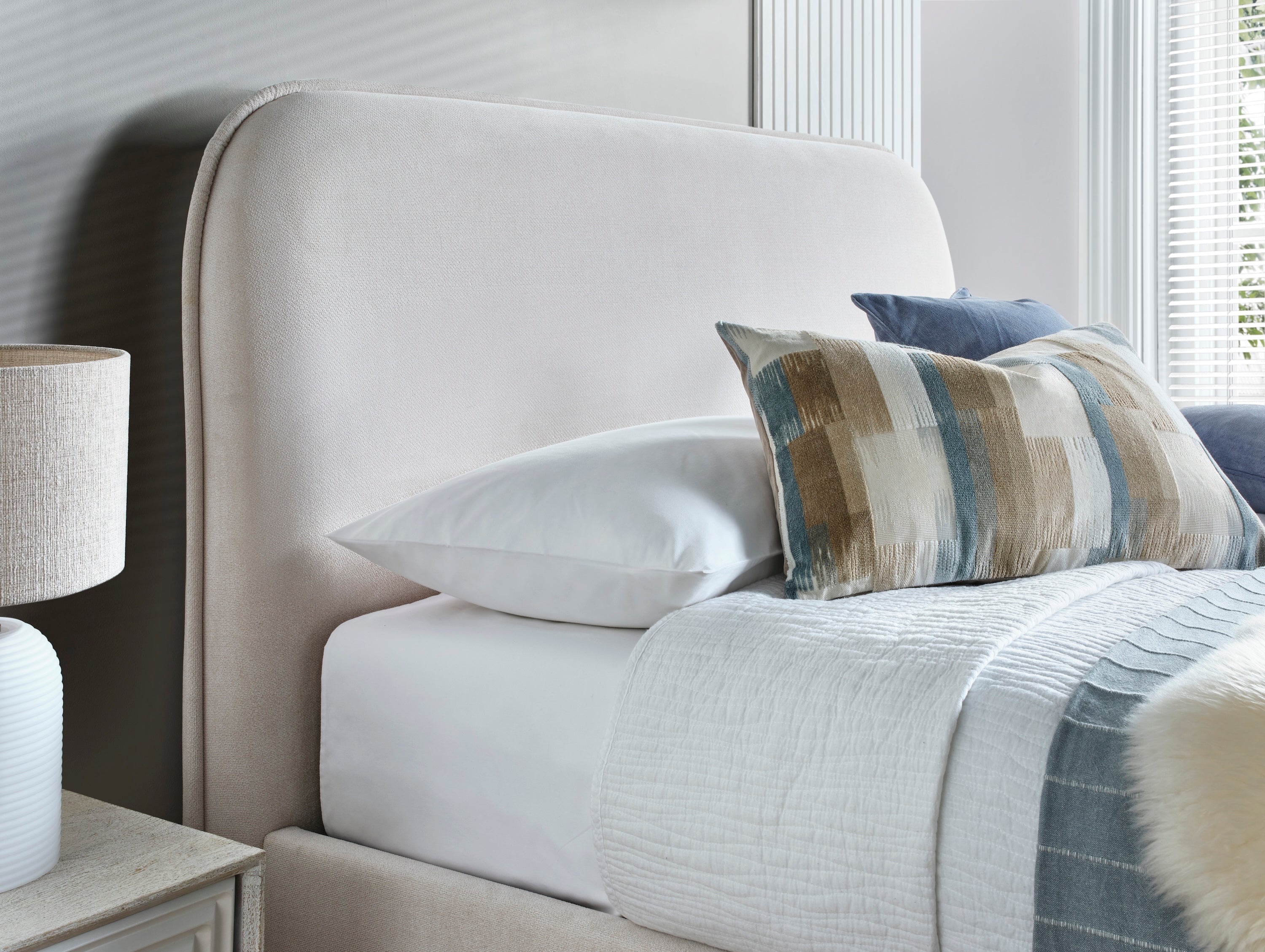 Arla Ottoman TV Bed in Luxury Cream