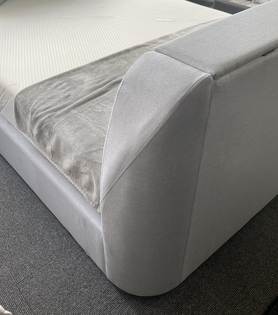 Chic Ottoman Storage TV Bed Grey Fabric Cheapest Luxury TV Bed