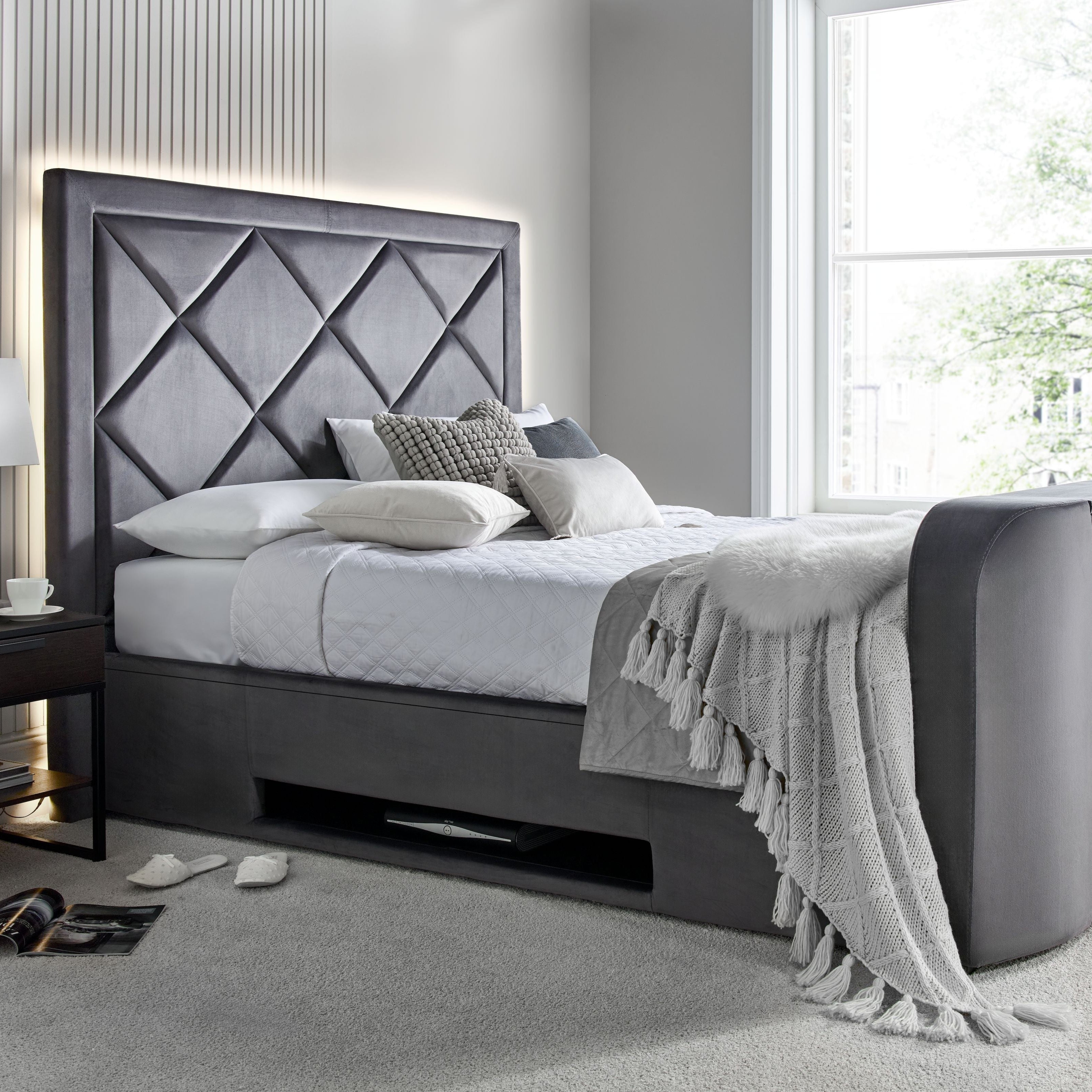Stanford True Sound 5.1 Grey Velvet Ottoman TV Bed